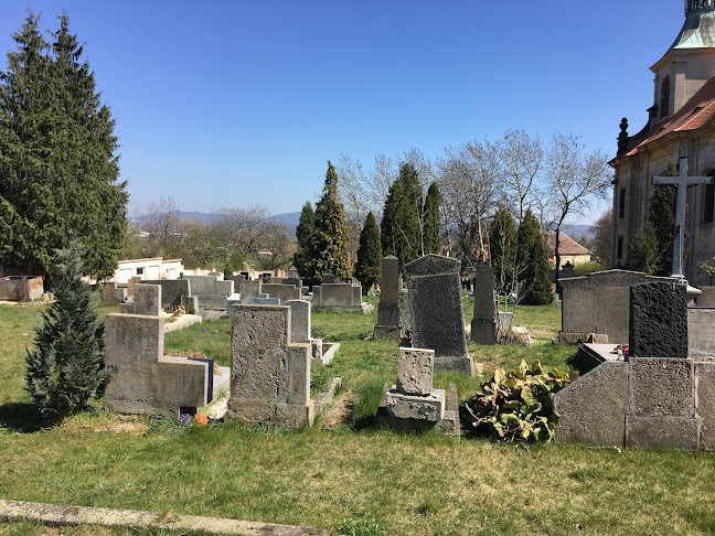Recenze na Hřbitov Vtelno v Most - Kostel