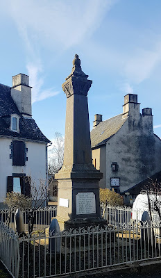 Monument aux morts de Chaussenac à Chaussenac