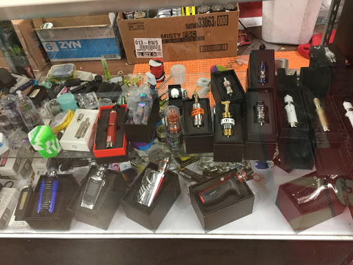 Tobacco Shop «AM SMOKE SHOP», reviews and photos, 1401 State St, Orem, UT 84057, USA