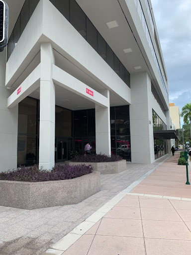 Cell Phone Store «T-Mobile», reviews and photos, 280 Alhambra Cir, Coral Gables, FL 33134, USA