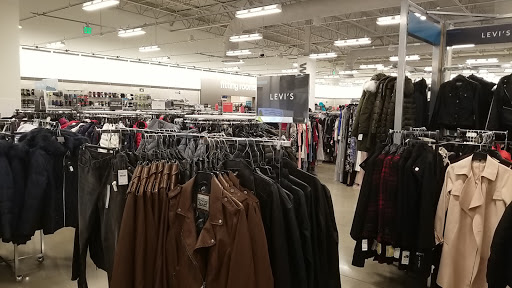 Department Store «Nordstrom Rack Kildeer Village Square», reviews and photos, 20393 N Rand Rd Suite 104, Kildeer, IL 60074, USA