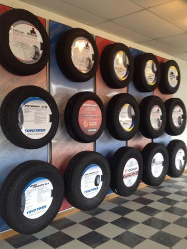 J & R Tire Service, Inc. in Carthage, Illinois