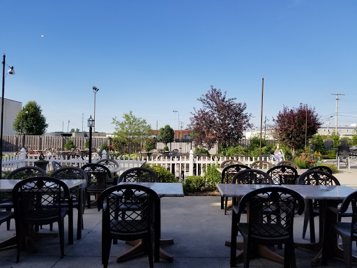 Bar & Grill «South East Gears & Cheers», reviews and photos, 23333 Aurora Rd, Bedford Heights, OH 44146, USA