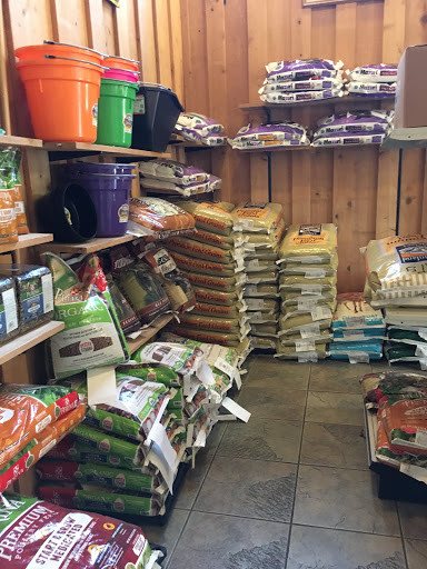 Pet Supply Store «Trading Post Feed Pet & Farm», reviews and photos, 175 43rd Ave, Vero Beach, FL 32968, USA