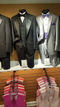 Peppe Ramundo Menswear & Black Tie - Photo 7 - Car repair in Cincinnati, OH, Cincinnati