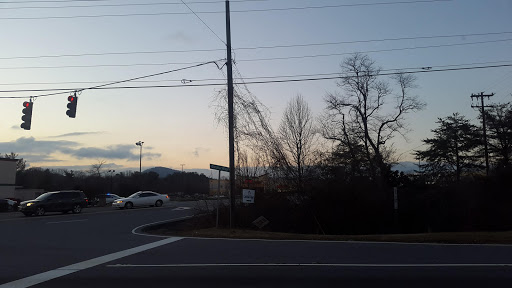 Shopping Mall «Blue Ridge Mall», reviews and photos, 1800 Four Seasons Blvd # 5, Hendersonville, NC 28792, USA