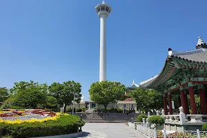Yongdusan Park image