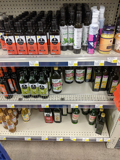 Grocery Store «P & R Discount Grocery», reviews and photos, 600 Scranton Carbondale Hwy, Eynon, PA 18403, USA