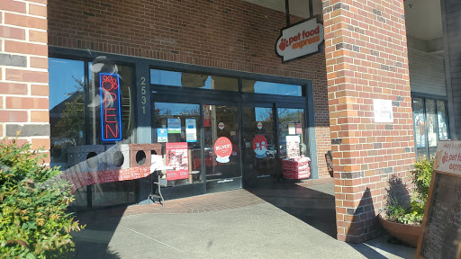 Pet Supply Store «Pet Food Express», reviews and photos, 2531 Fair Oaks Blvd, Sacramento, CA 95825, USA