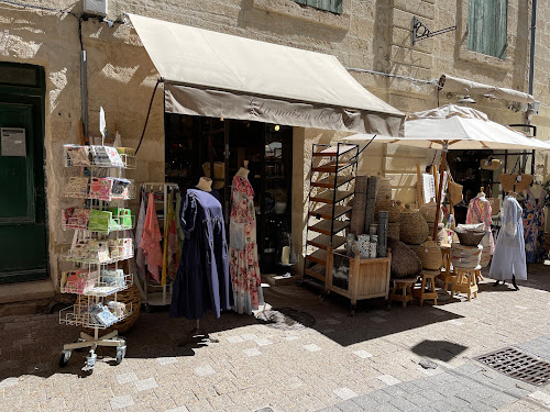 Magasin d'ameublement et de décoration La maison de Syla Uzés Uzès