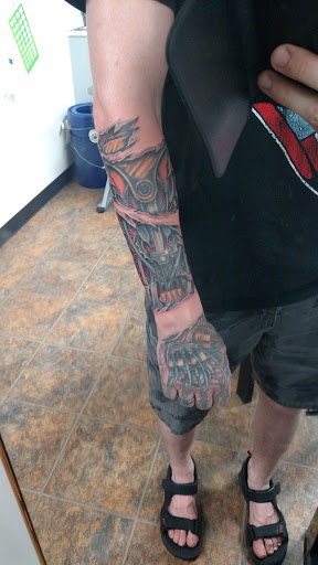 Tattoo Shop «Resurrection Ink Tattoos and Body Piercing», reviews and photos, 310 E Montgomery Cross Rd, Savannah, GA 31406, USA