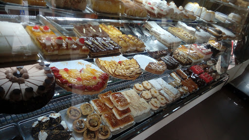 Confitería Miragenil en Puente Genil, Córdoba