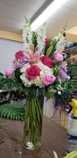 Florist «Niles Flowers & Gift», reviews and photos, 7667 N Milwaukee Ave, Niles, IL 60714, USA