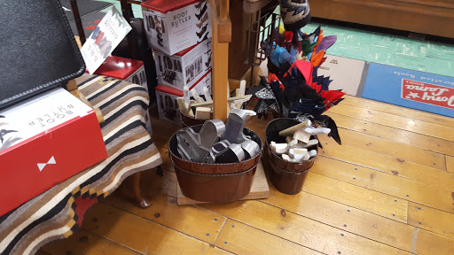 Western Apparel Store «Country General Store», reviews and photos, 6279 Van Nuys Blvd, Van Nuys, CA 91401, USA