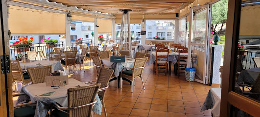 Restaurante El Pampano - Av. de Nerja, 52, 29754 Cómpeta, Málaga, Spain