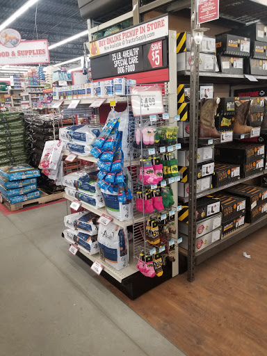 Home Improvement Store «Tractor Supply Co.», reviews and photos, 3184 US-11, Malone, NY 12953, USA