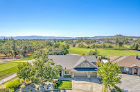 Kelli Hokinson Group: Realtor in Medford , Jacksonville, Eagle Point, Central Point, and Ashland, OR - Photo 5 - Car repair in Medford, OR, Medford