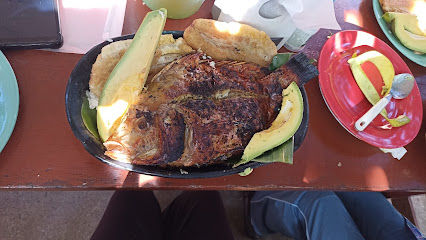 Restaurante Doña Rosa - Cra. 2 #2-25, Guataquí, Cundinamarca, Colombia