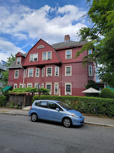 A Friendly Inn At Harvard