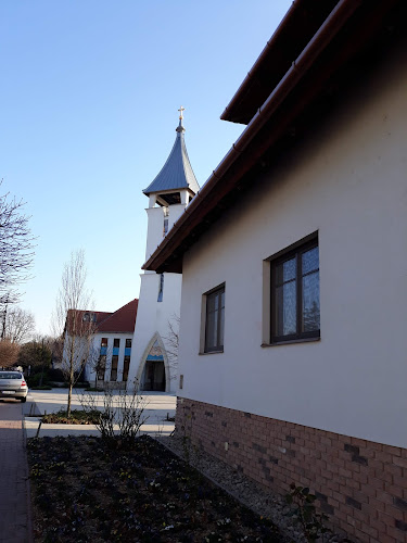 Comentarii opinii despre Szentlélek tér