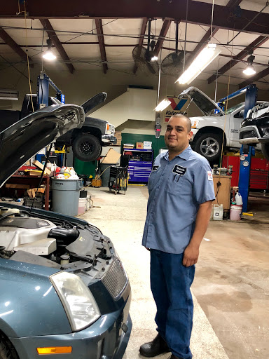 Auto Repair Shop «Thousand Oaks Automotive», reviews and photos, 2555 Thousand Oaks, San Antonio, TX 78232, USA