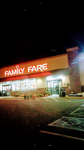 Grocery Store «Family Fare Supermarket», reviews and photos, 425 Main St W, Cannon Falls, MN 55009, USA