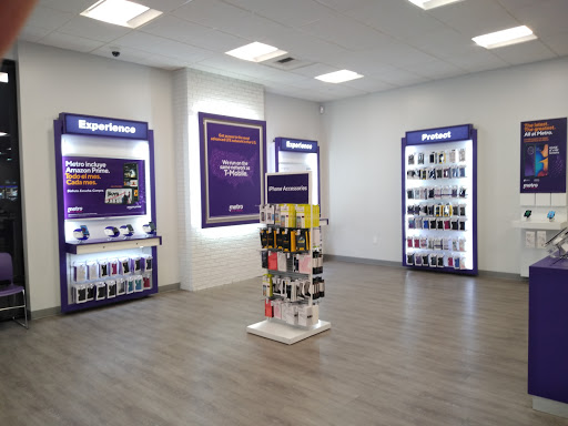 Cell Phone Store «MetroPCS Corporate Store», reviews and photos, 11091 Beach Blvd, Stanton, CA 90680, USA