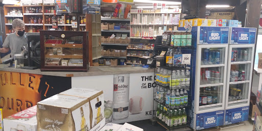 Liquor Store «Southgate Liquors», reviews and photos, 842 Suffield St, Agawam, MA 01001, USA