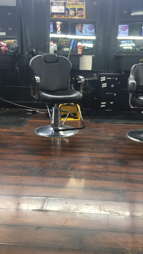 Barber Shop «MAYWOOD BARBER LOUNGE», reviews and photos, 4035 Slauson Ave, Maywood, CA 90270, USA