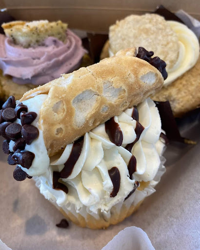 Bakery «Desserts Etc., by The Hershey Pantry», reviews and photos, 840 E Chocolate Ave, Hershey, PA 17033, USA