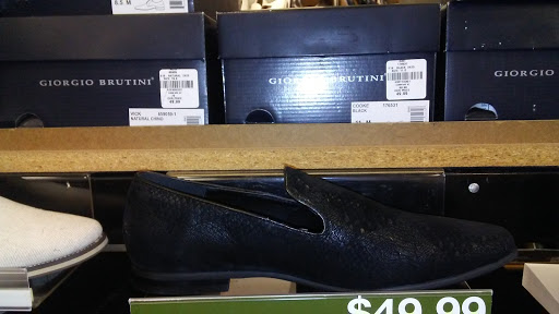 Clothing Store «K&G Fashion Superstore», reviews and photos, 8655 Pulaski Hwy, Rosedale, MD 21237, USA