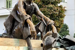 Attila József Statue image