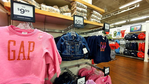 Clothing Store «Gap Outlet», reviews and photos, 12801 W Sunrise Blvd, Sunrise, FL 33323, USA