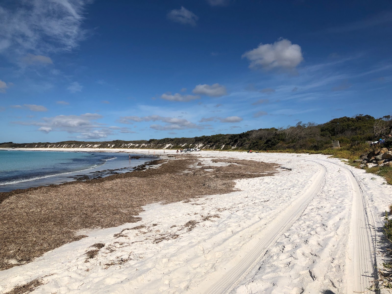 Foto van East Bay Beach gelegen in een natuurlijk gebied