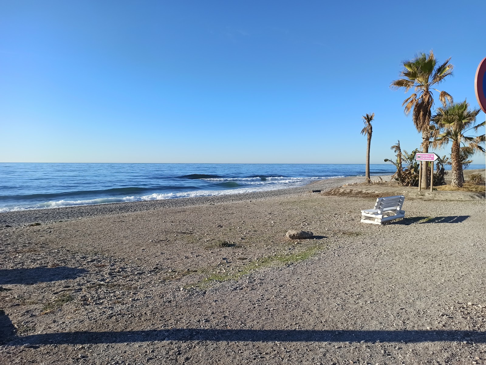 Foto von Playa de Carchuna mit lange, gerade küste