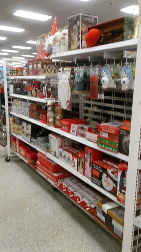 Clothing Store «Ross Dress for Less», reviews and photos, 350 The Promenade N, Long Beach, CA 90802, USA