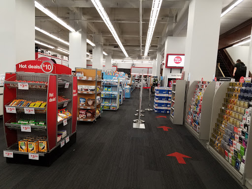 Office Supply Store «Staples», reviews and photos, 1500 Chestnut St, Philadelphia, PA 19102, USA