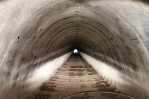 Tunel image