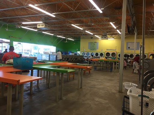 Laundromat «Amigo Laundry», reviews and photos, 3349 Country Club Dr W, Irving, TX 75038, USA