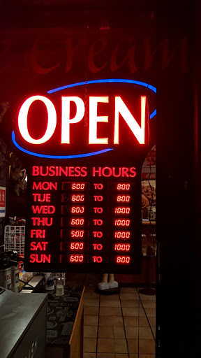 Donut Shop «Donut Burst», reviews and photos, 1870 S Garrison St, Lakewood, CO 80232, USA