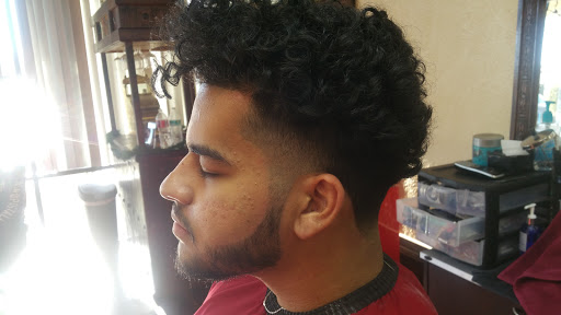 Barber Shop «Juarez Barbershop & Salon», reviews and photos, 1600 N Plano Rd #2400, Richardson, TX 75081, USA