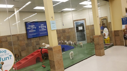 Pet Supply Store «PetSmart», reviews and photos, 3630 Peachtree Pkwy, Suwanee, GA 30024, USA