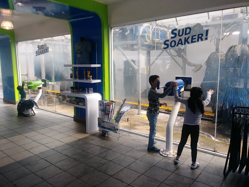 Car Wash «Mr. Clean Car Wash & Oil Change - Round Rock», reviews and photos, 2301 S Interstate 35, Round Rock, TX 78664, USA