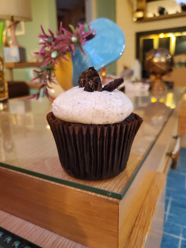 Bakery «Smallcakes Cupcakery & Creamery», reviews and photos, 9699 N Hayden Rd #109, Scottsdale, AZ 85258, USA