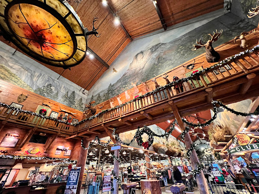 Bass Pro Shops