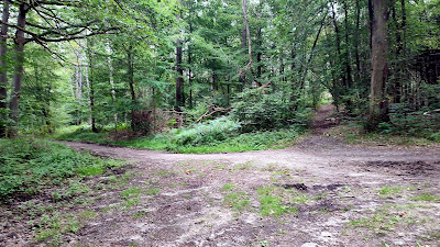 Carrefour d'Aumont à Aumont-en-Halatte