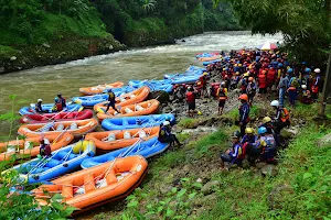 Serayu Rafting image