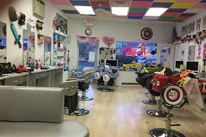 Mininos Salon For Kids and Marlennys Full Service salon image