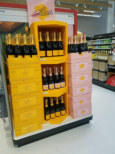 Department Store «Target», reviews and photos, 180 Donahue St, Sausalito, CA 94965, USA