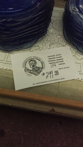 Thrift Store «Community Thrift Center», reviews and photos, 2226 Noblestown Rd, Pittsburgh, PA 15205, USA